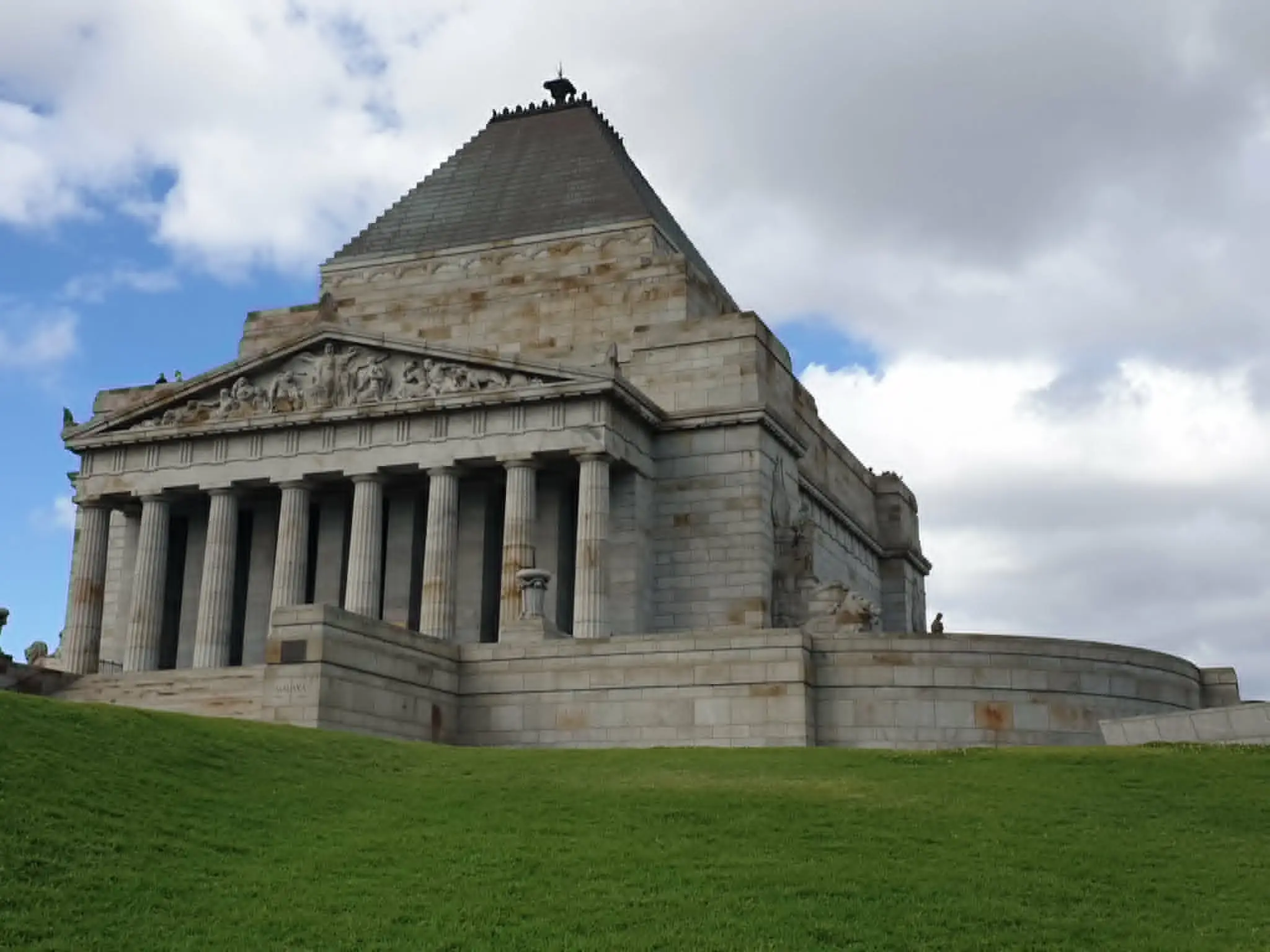 Melbourne CBD private transport destination