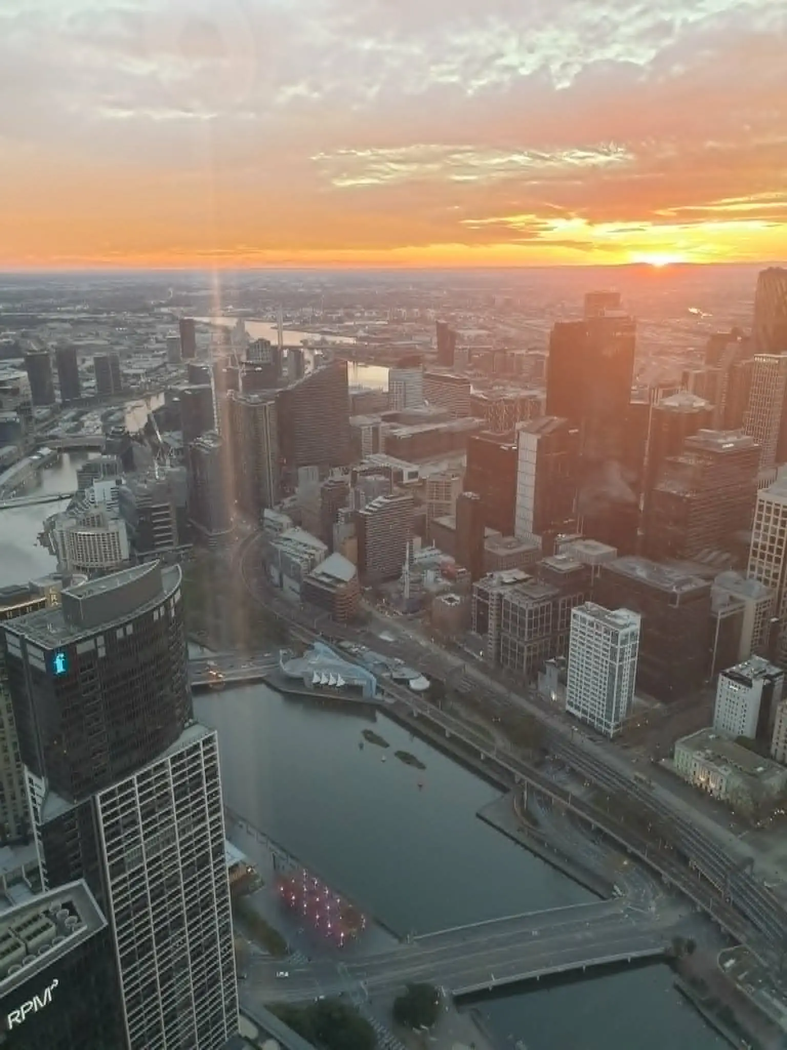 Comfortable private vehicle for Melbourne travel